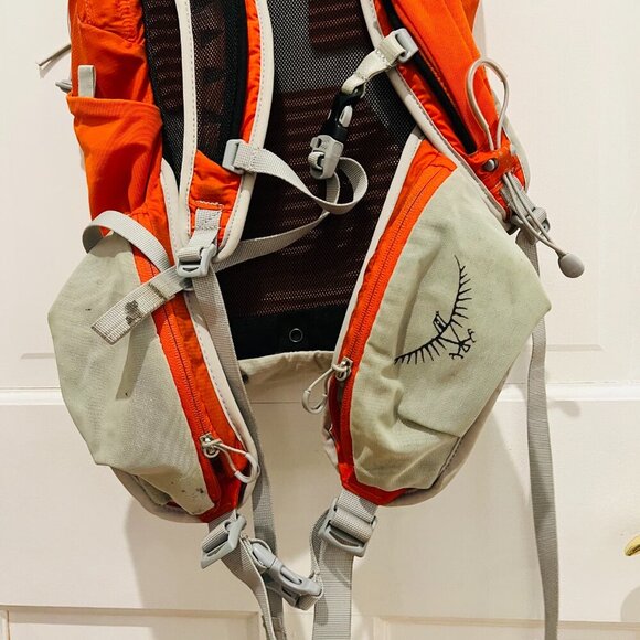 Osprey Talon 11 Hiking Backpack - Picture 4 of 11